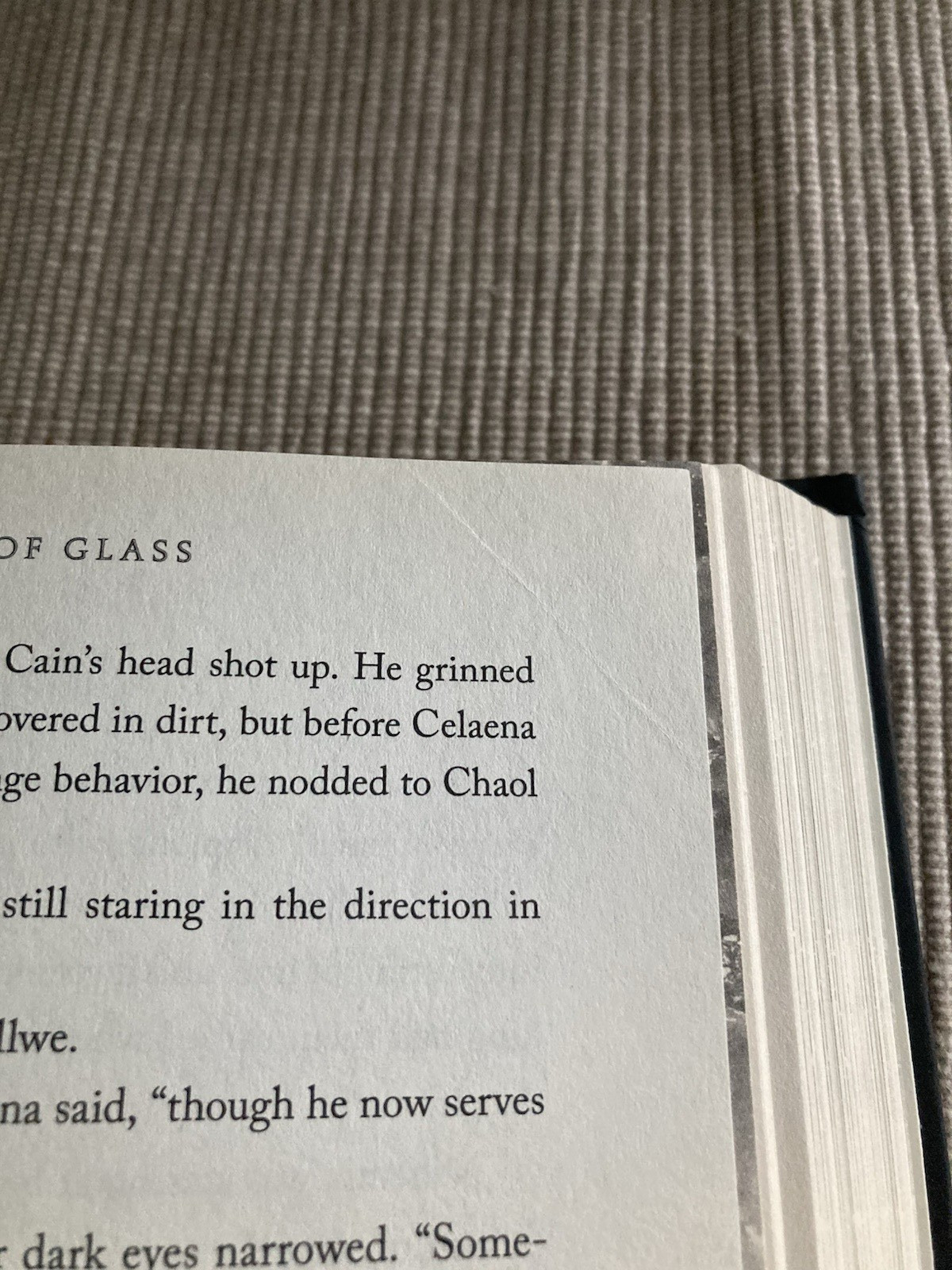 Throne of Glass by Sarah J Maas – 1st Edition/Later Print, OOP Cover!