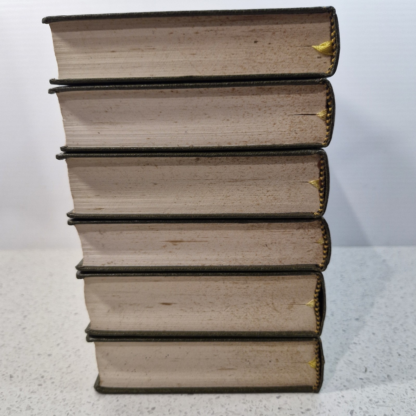 Daphne Du Maurier x6 Novel Collectable Hardcover Heron Vintage Embossed Gold Lot