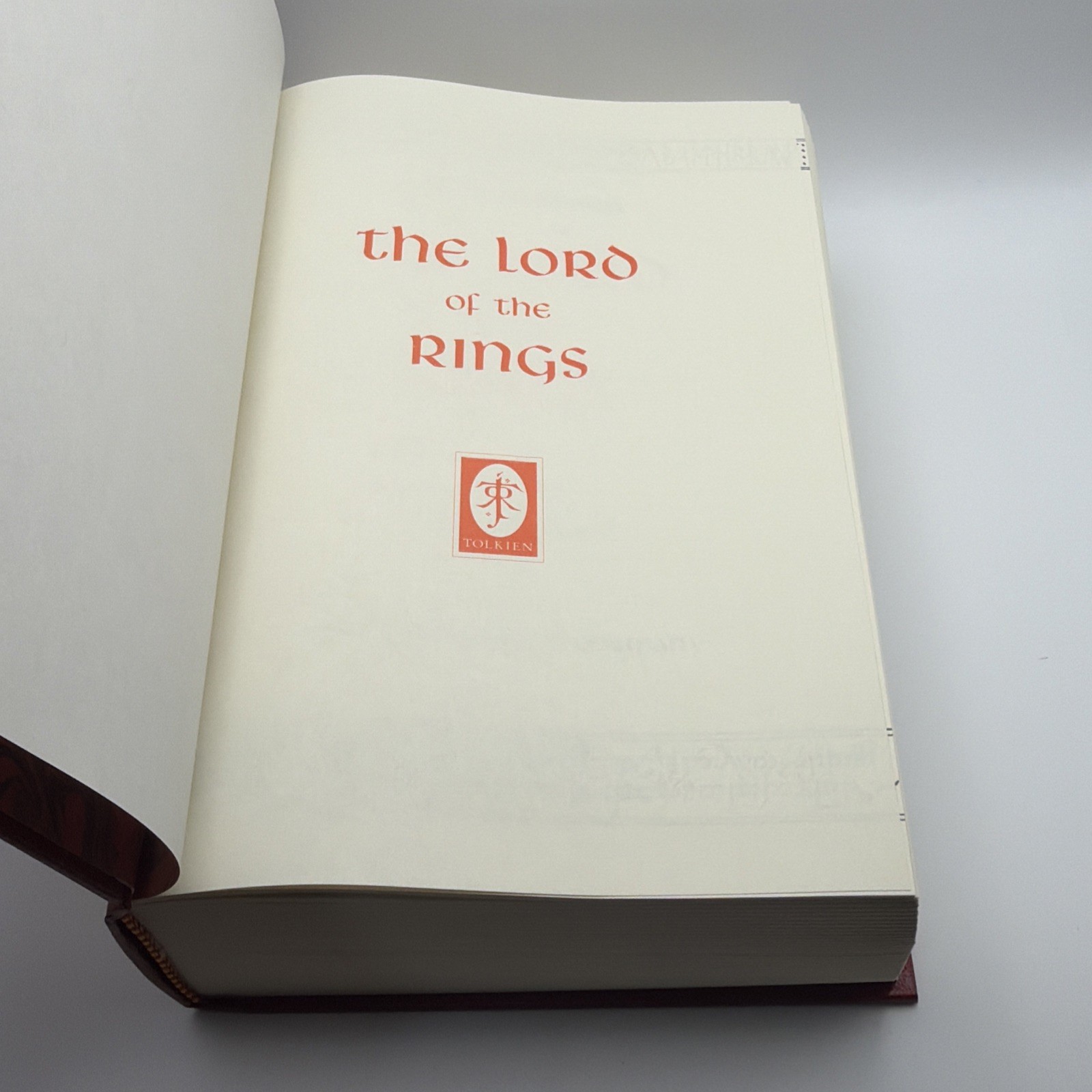 J.R.R. Tolkien The Lord of The Rings Collector’s Edition Hardcover w/ Slipcase