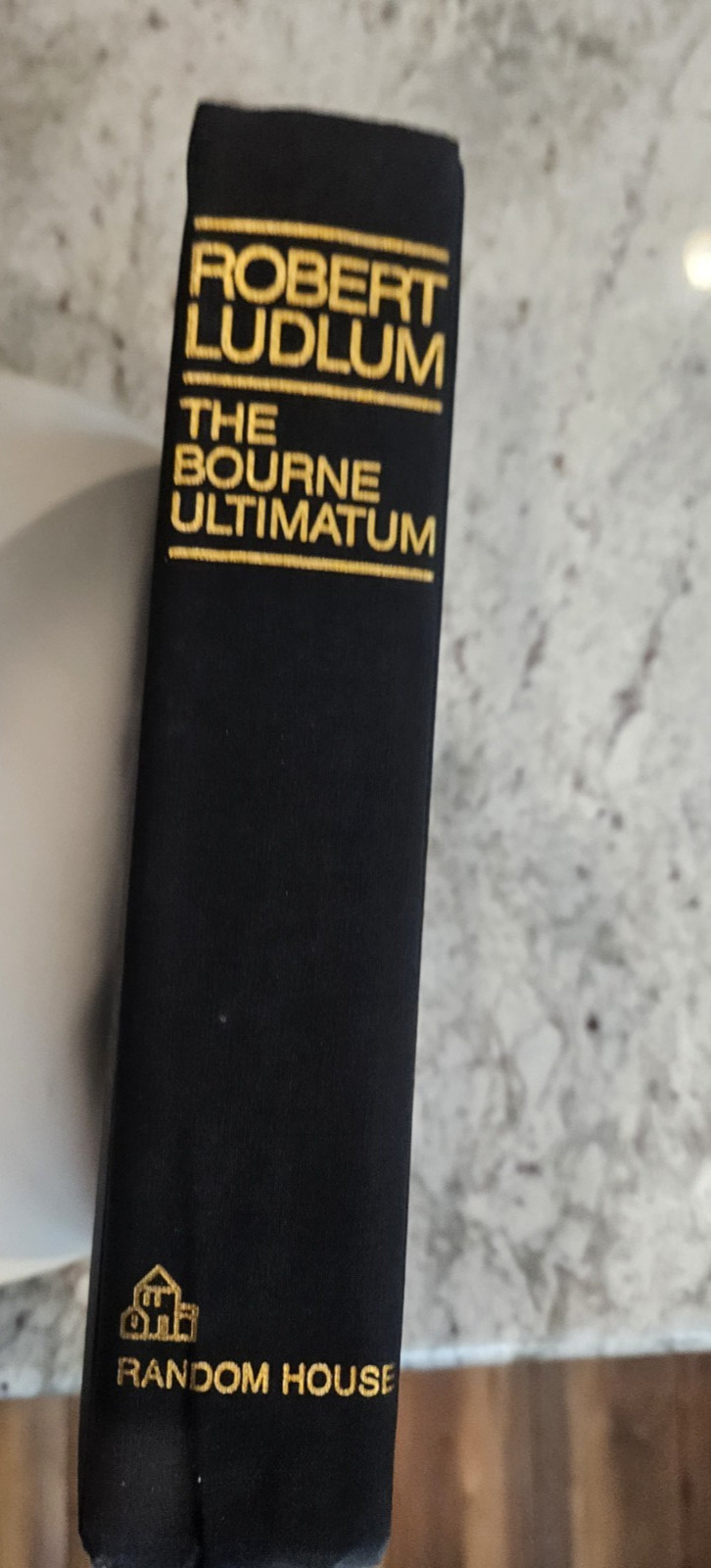 The Bourne Ultimatum by Robert Ludlum 1st Edition (1992, Hardcover)