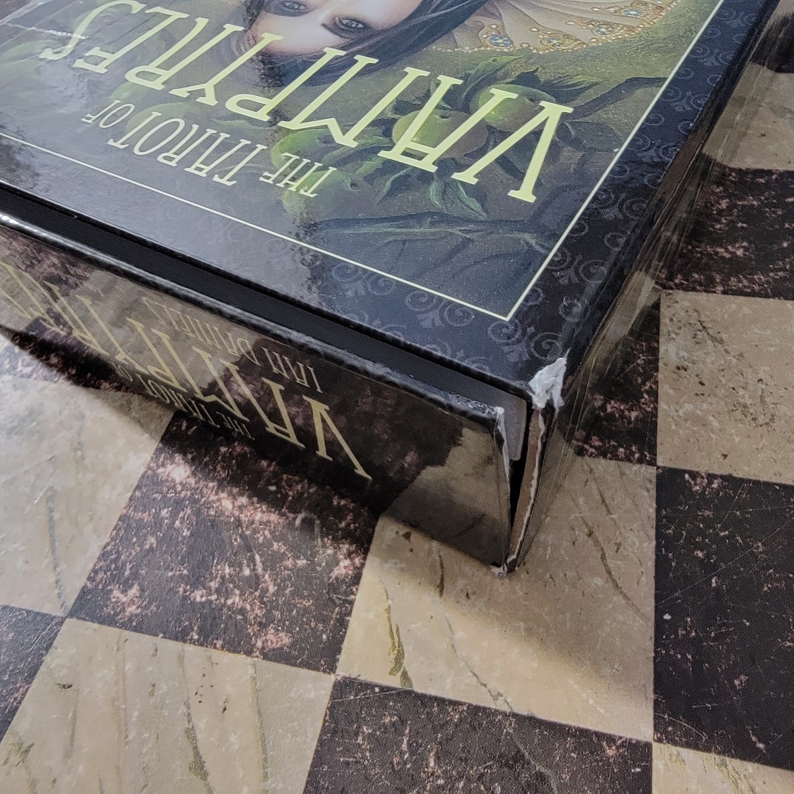 Tarot of Vampyres by Ian Daniels (2010, Cards,Flash Cards) Box Damage