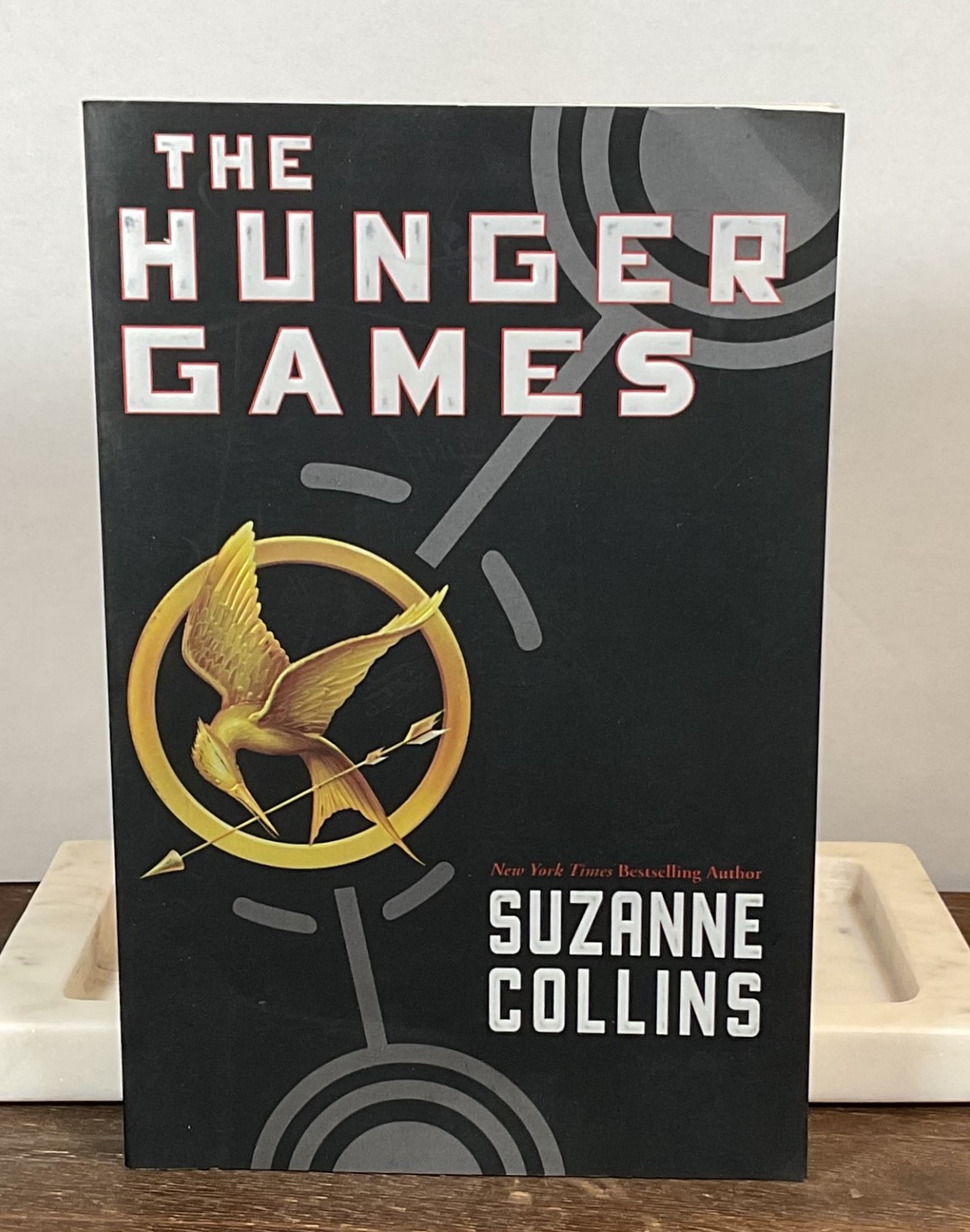 NEW Hunger Games (Hunger Games, Book One) by Suzanne Collins Paperback
