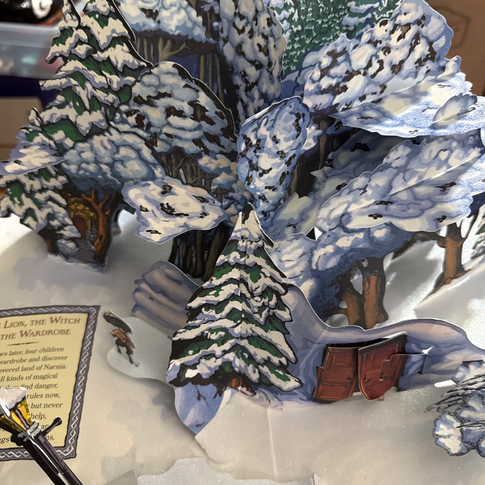 The Chronicles of Narnia Pop-up Book by C. S. Lewis, Robert Sabuda 2007