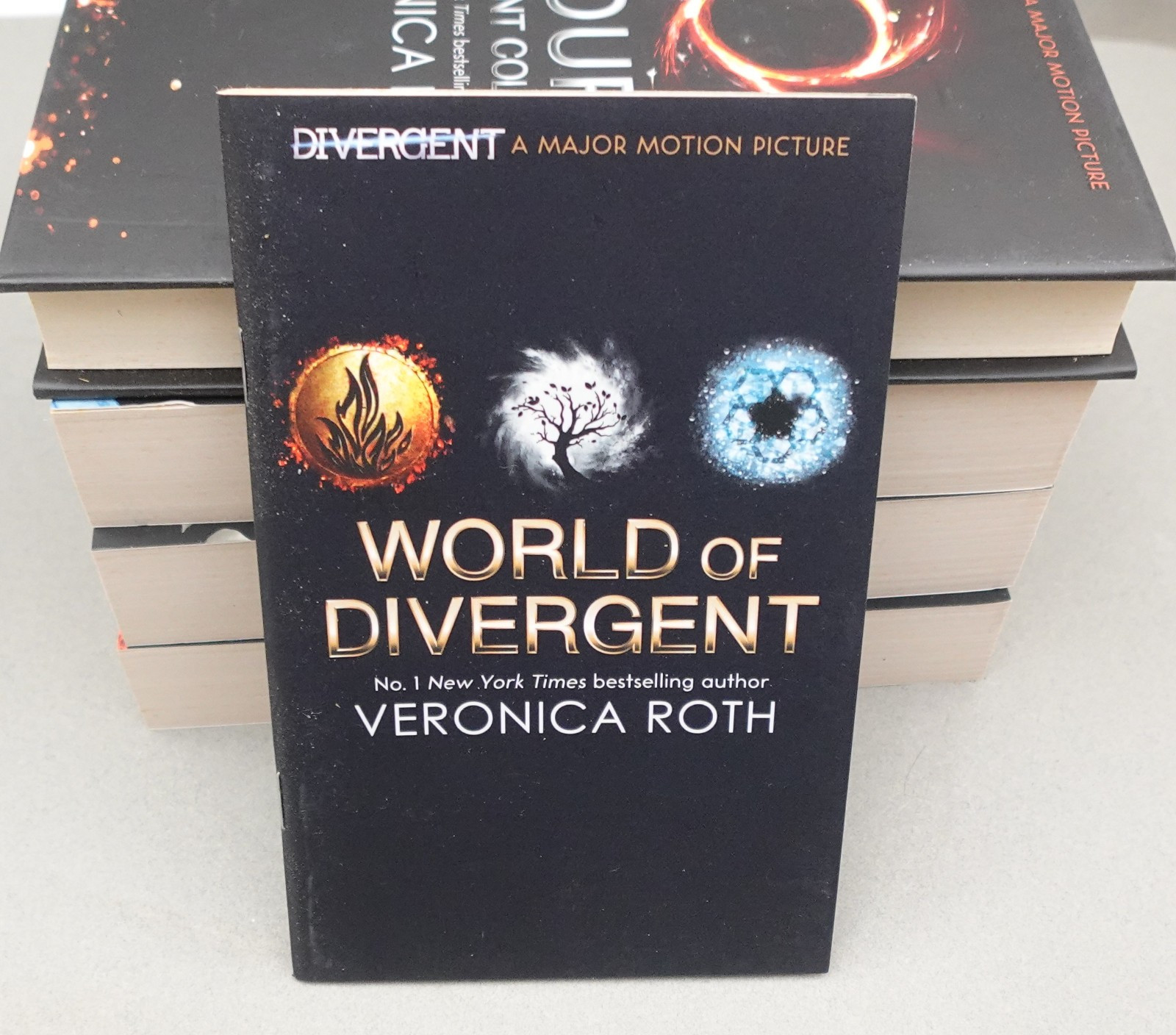 The Divergent Series Four Book Collection Box World Of Divergent Veronica Roth