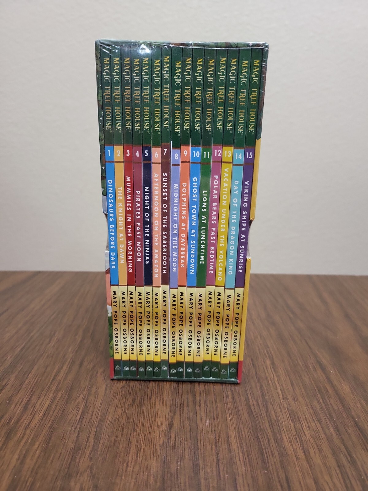 Magic Tree House Collection 1: 1-15 Book Box Set by Mary Pope Osborne SHIPS FAST