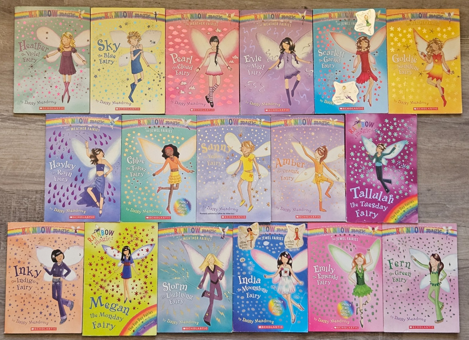 17 Rainbow Magic Fairy Books Daisy Meadows Scholastic Chapter Books Lot. Enjoy!