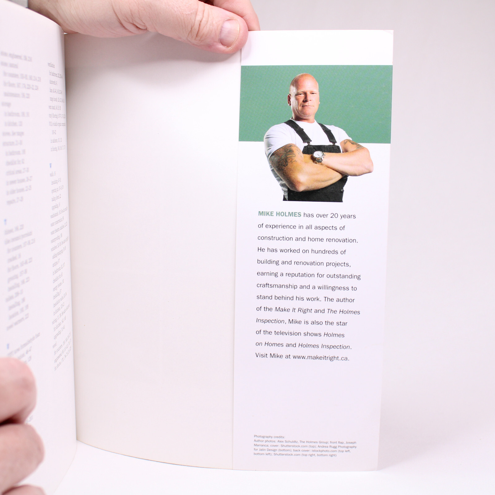 Mike Holmes Kitchens & Bathrooms Make It Right By Holmes Mike Paperback Book