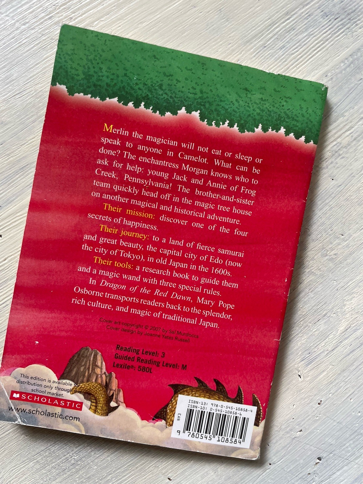 Dragon of the Red Dawn (Magic Tree House # 37, A Merlin Mission) Children’s Book