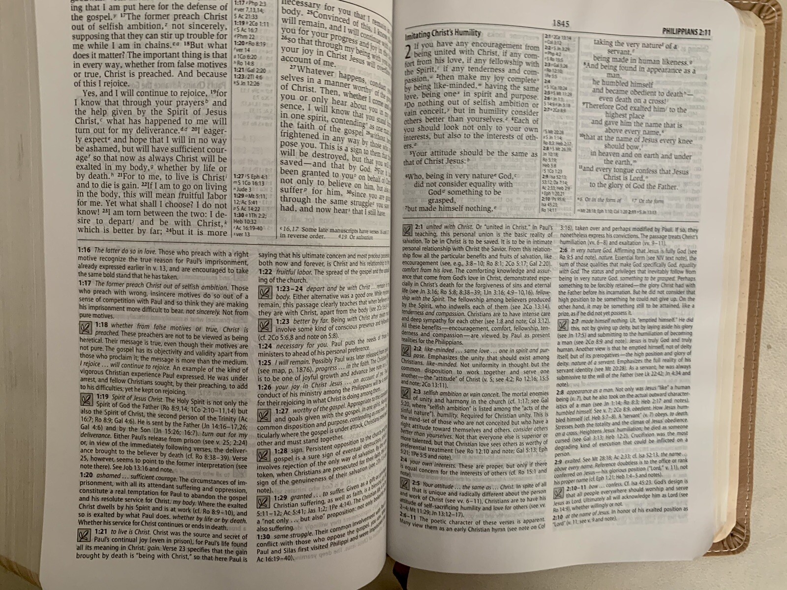 Zondervan NIV Study Bible Personal Size – Rich Red / Camel Duotone