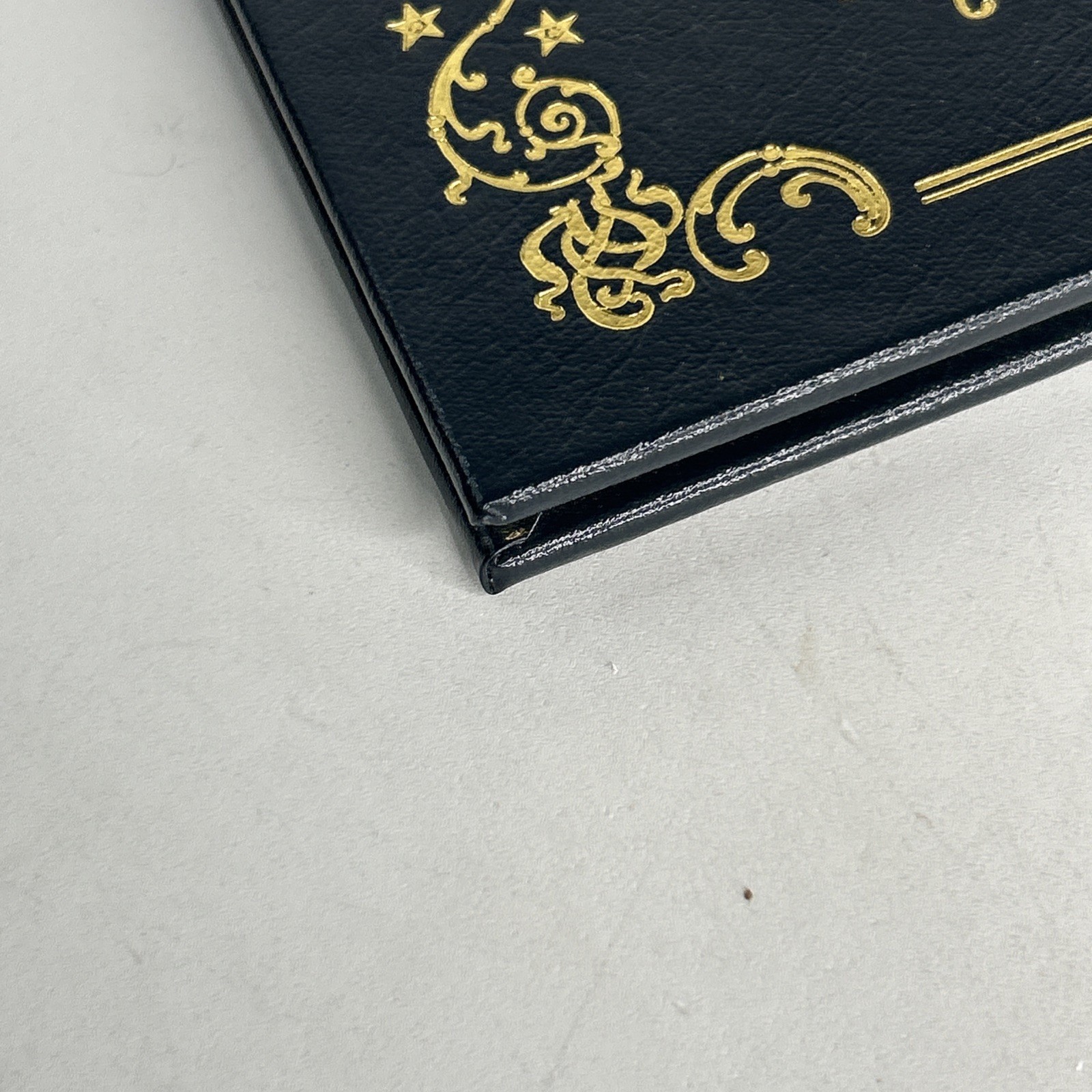 WALT DISNEY’S SNOW WHITE AND THE SEVEN DWARFS (2009) Easton Press Leather 1st Ed
