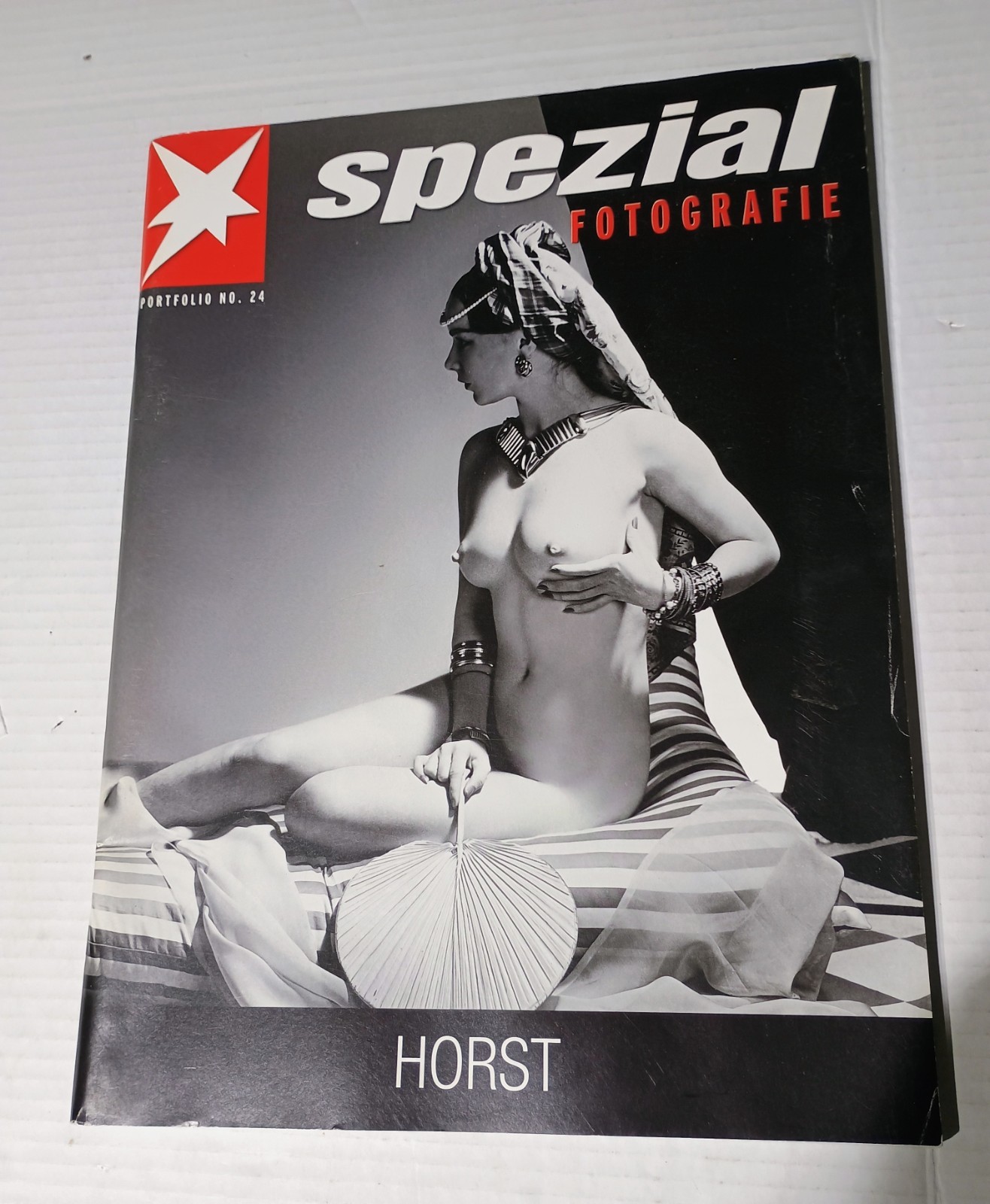 Stern Spezial Fotografie Portfolio No.24 Horst P. Horst (2001) art photography ￼
