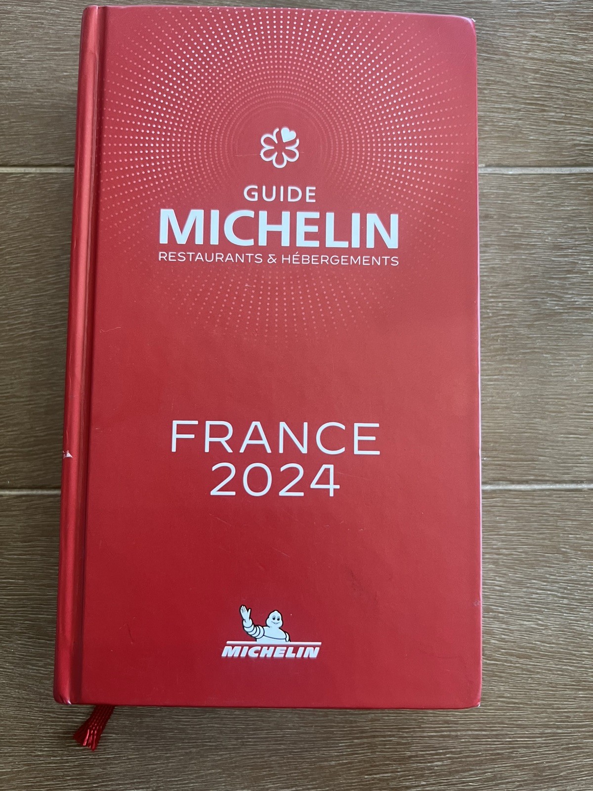 The MICHELIN Guide France 2024 (Michelin Red Guide France) (French Edition) P…