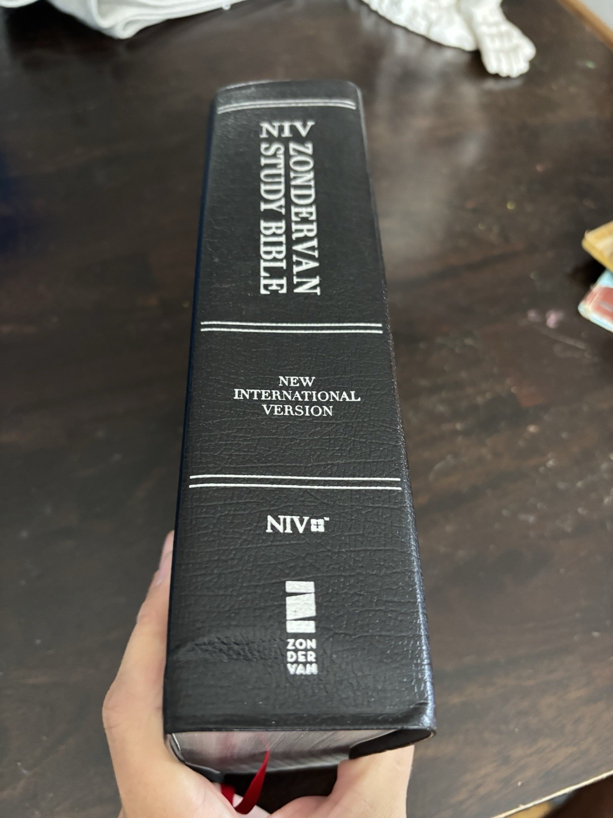 NIV Zondervan Study Bible Black Bonded Leather Silver Gilt Edge- Indexed