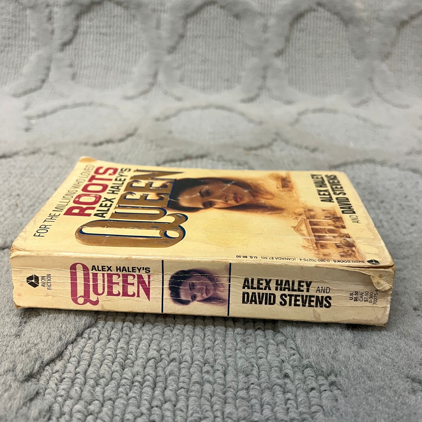 Queen Classic Drama Paperback Book by Alex Haley from Avon Books 1994