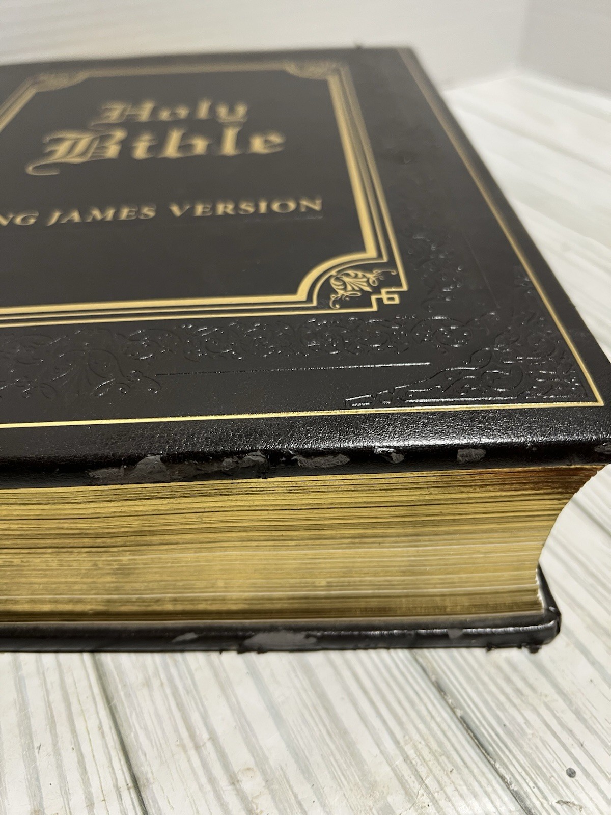 King James Version Edition Family Bible: Faux Leathe…
