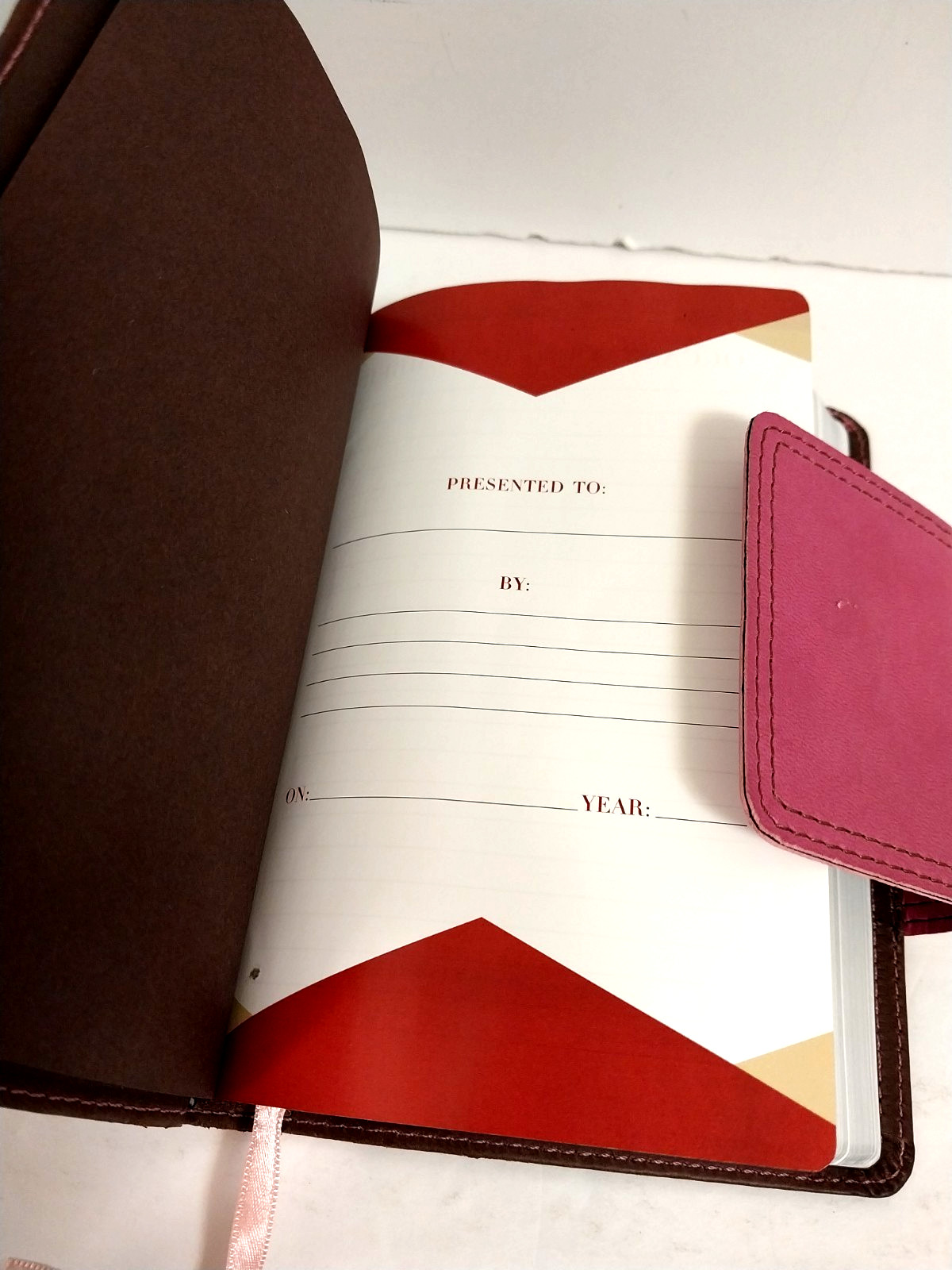 KJV Compact UltraThin Bible Brown/Pink Leather Touch Mag Flap 2012 Holman