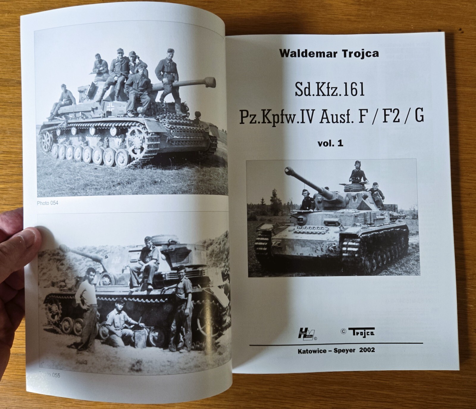 Sd.Kfz.161 Pz.Kpfw.IV Ausf. F/F2/G by Waldemar Trojca (Trade, 2002) VERY GOOD