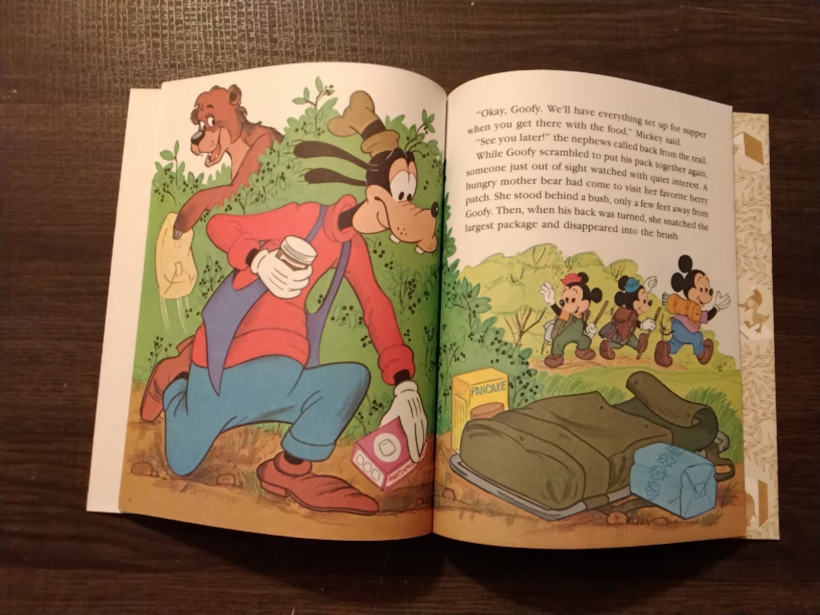 A Little Golden Book-Walt Disney’s-Mickey Mouse And Goofy The Big Bear Scare