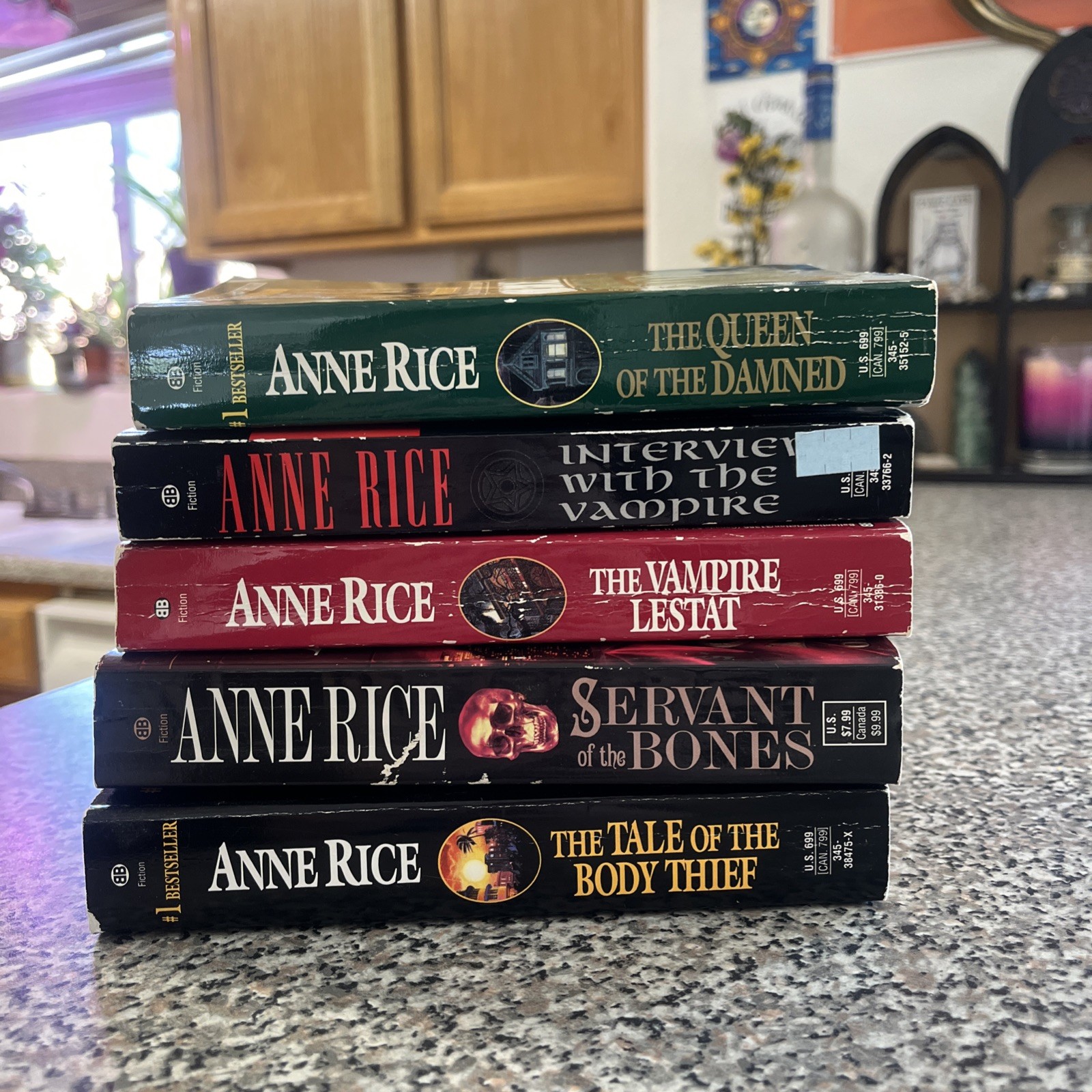 5 Anne Rice Vampire Chronicles Soft Back Book Set