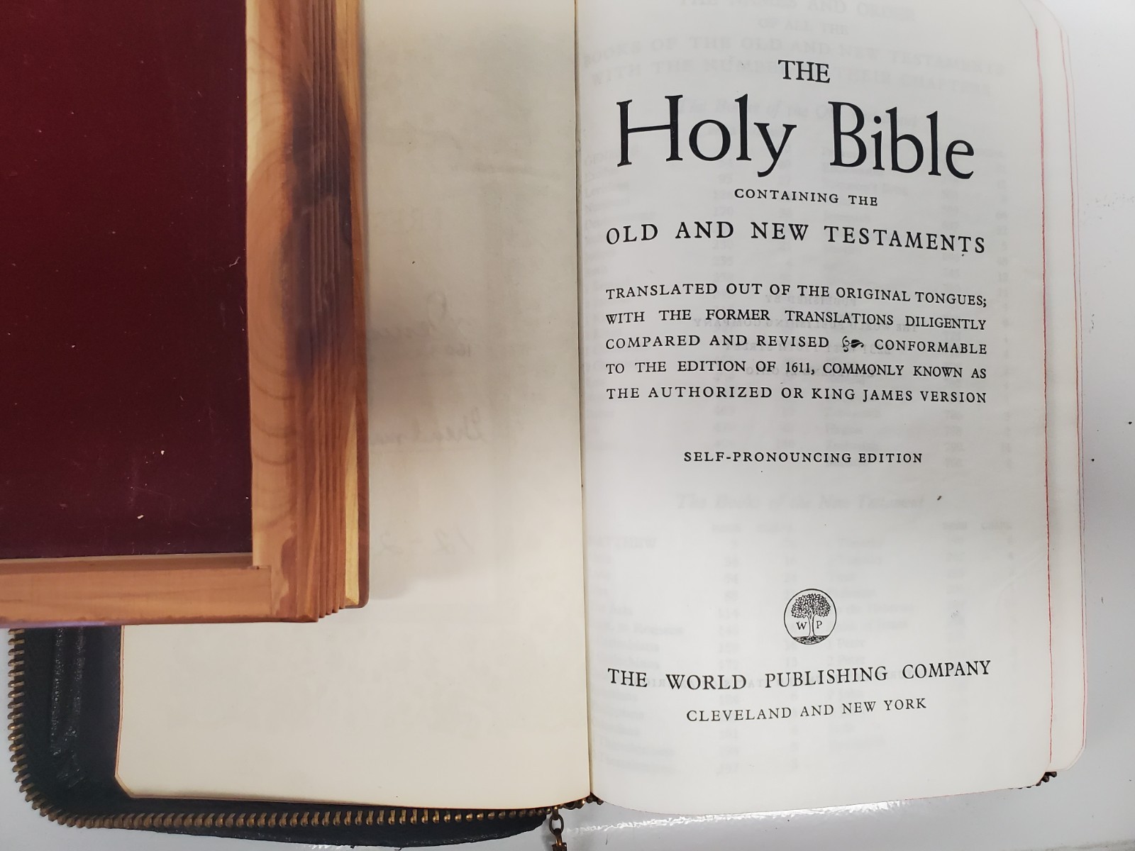 Vintage bibles Wood Case