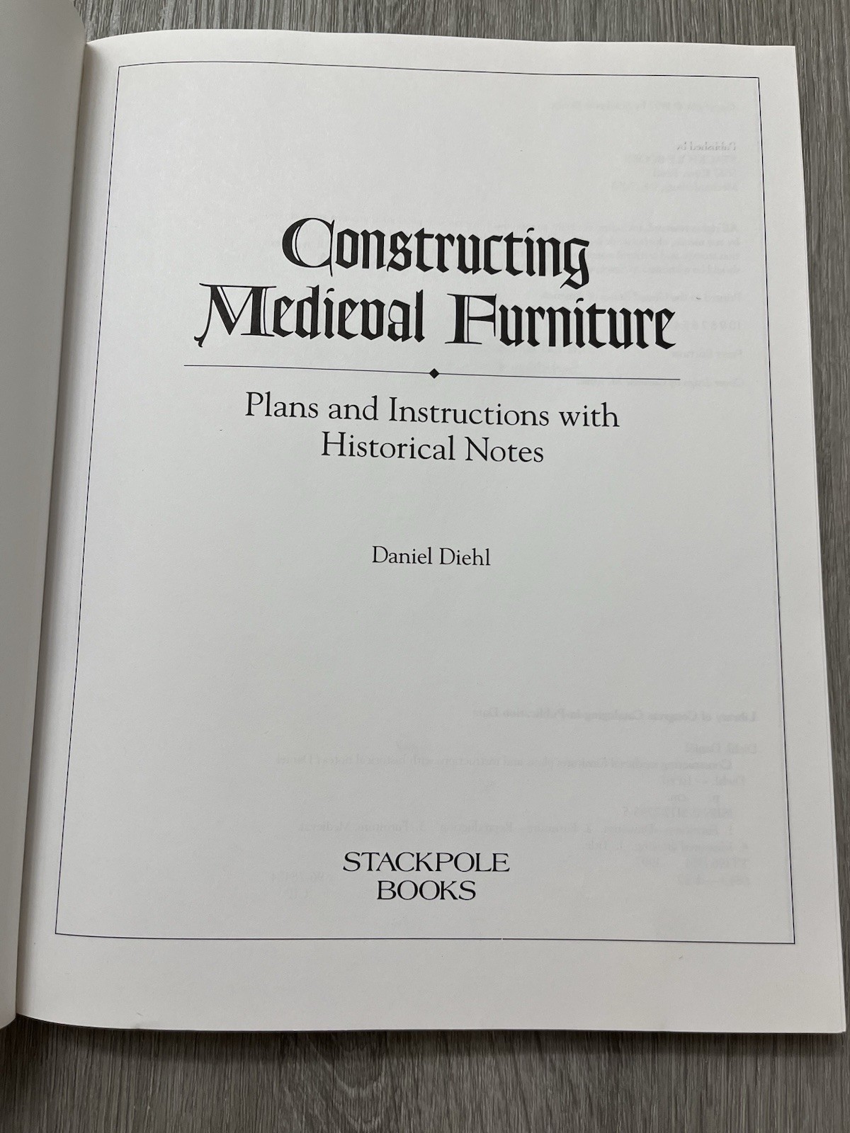 Constructing Medieval Furniture Plans & Instructions w/Historical Notes Diehl VG