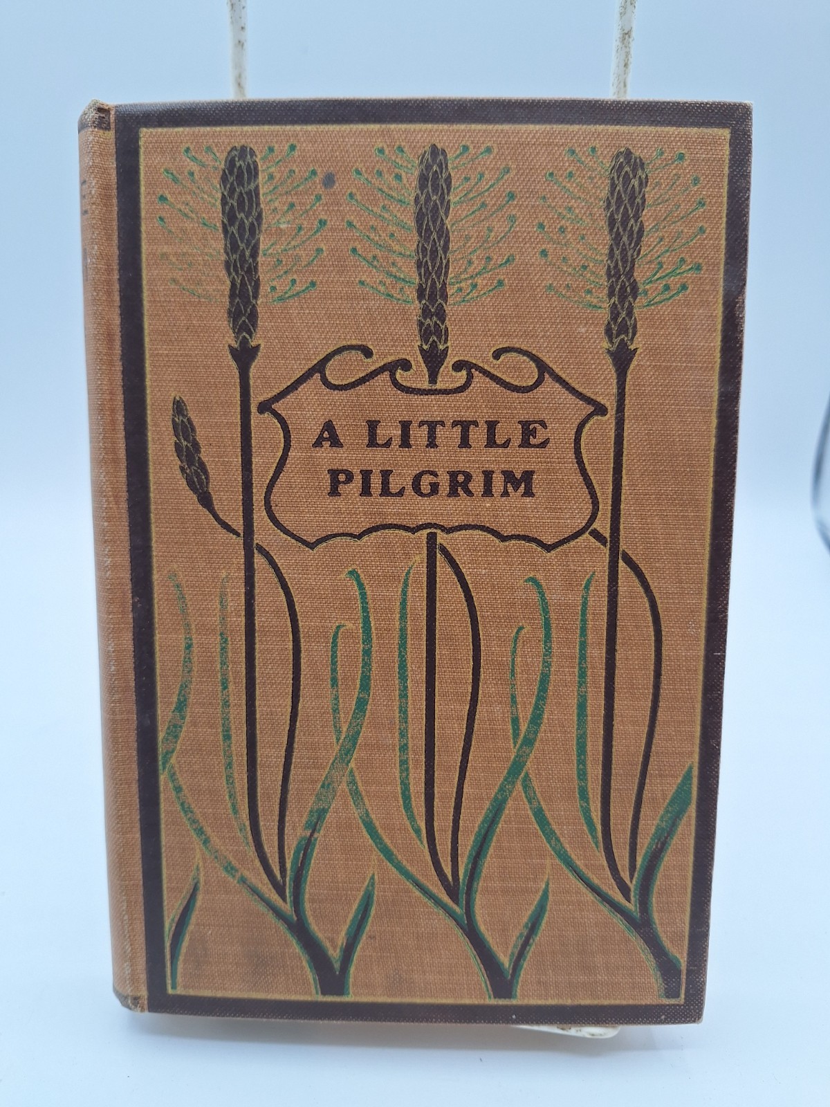 A Little Pilgrim by Margaret Oliphant Mershon HB Early 1900s Stories Seen Unseen