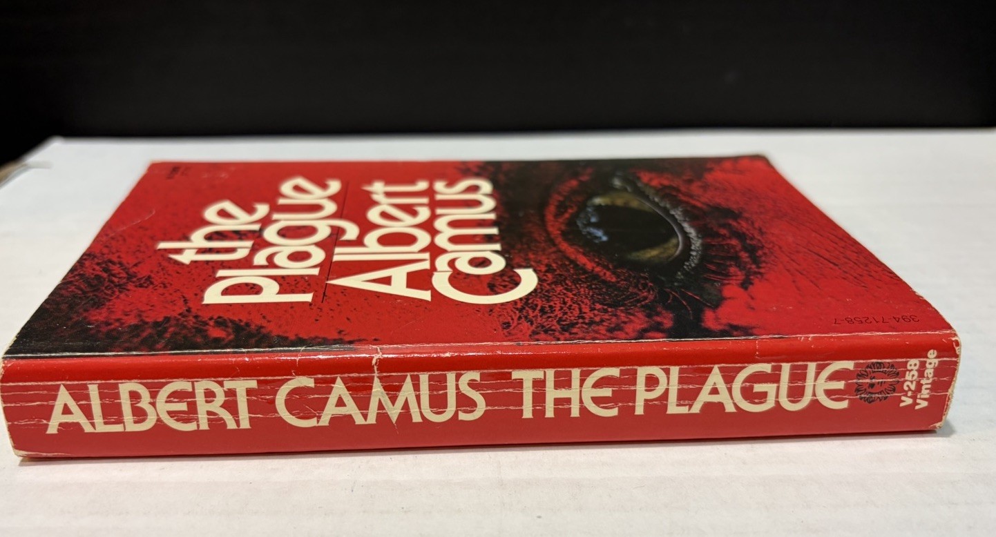 1972 1st Printing Vintage Books PB “THE PLAGUE” by Albert Camus
