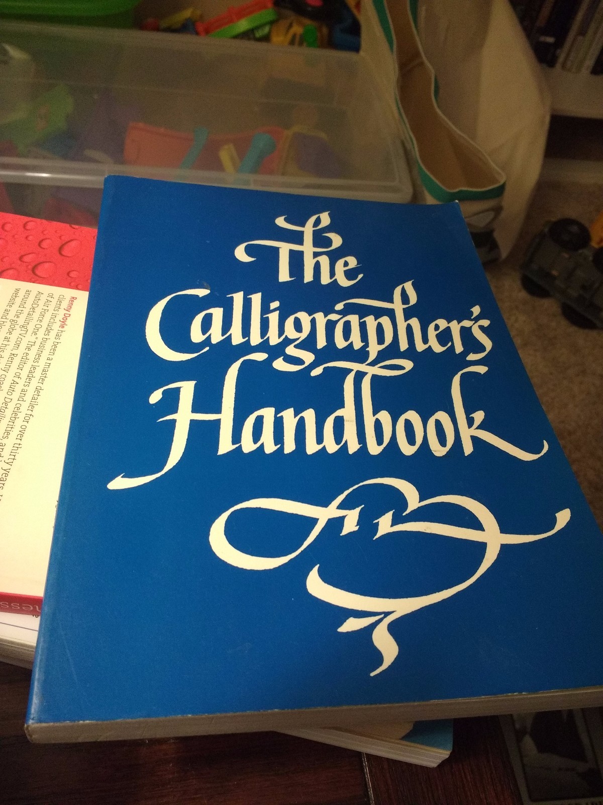 The Calligrapher’s Handbook 1985 Paperback Calligraphy 260 Pages Heather Child