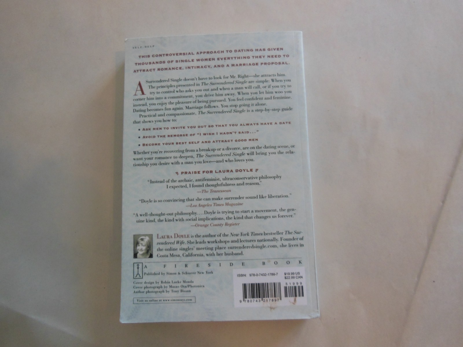 Surrendered Single : A Practical Guide to Attracting and Marrying the Man Who’s