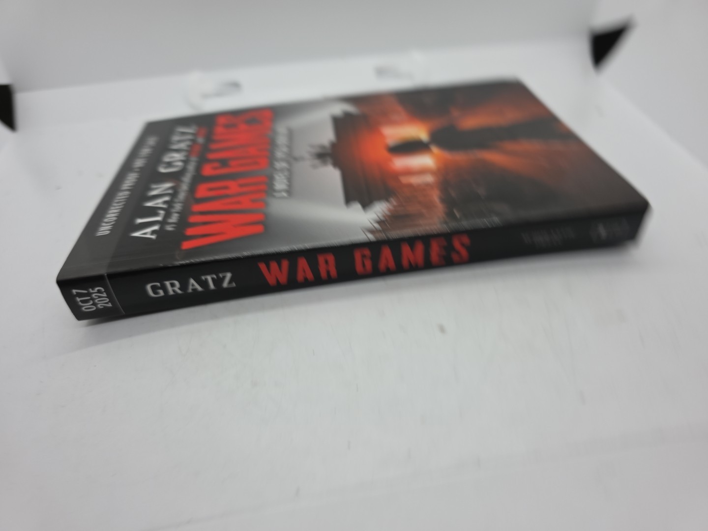 War Games – Hardcover, by Gratz Alan – Very Good u
