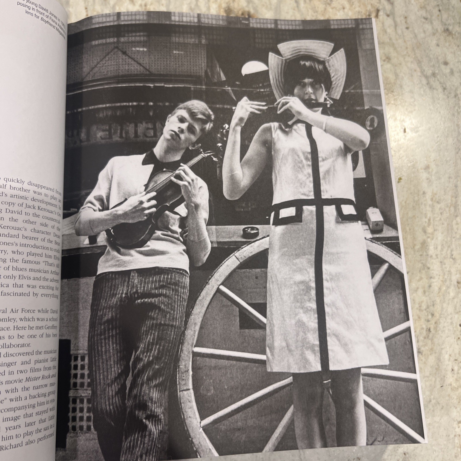 David Bowie All the Songs: The Story Behind Every Track by Benoît Clerc: Used