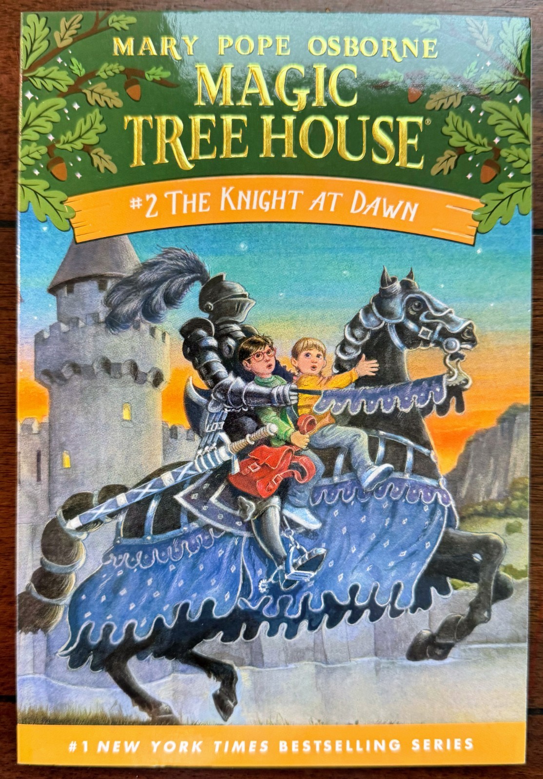 Magic Treehouse : #2 The Knight at Dawn by Mary Pope Osborne Ages 6-9 NEW