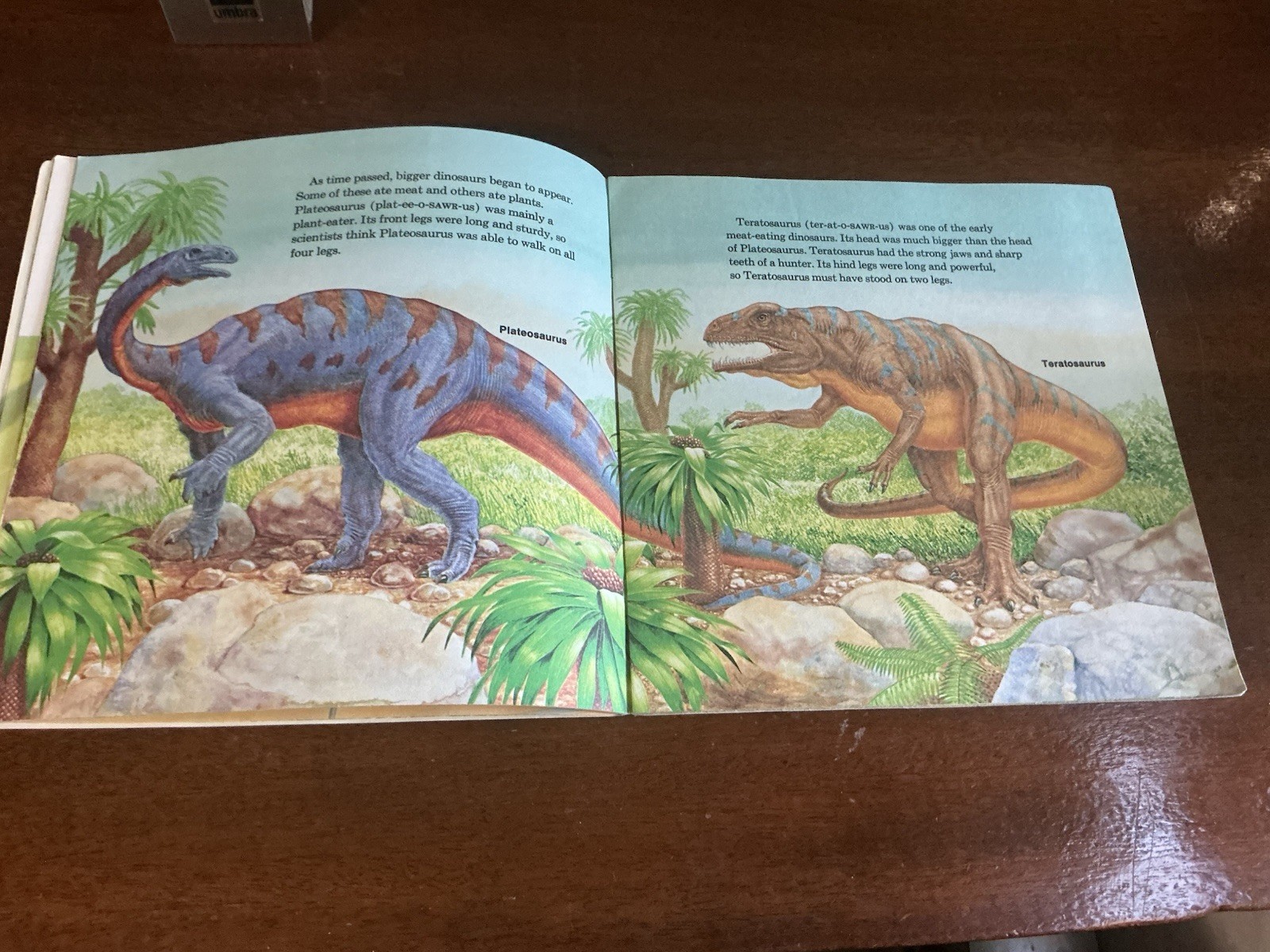Dinosaurs by Peter Zallinger (1977 Paperback)