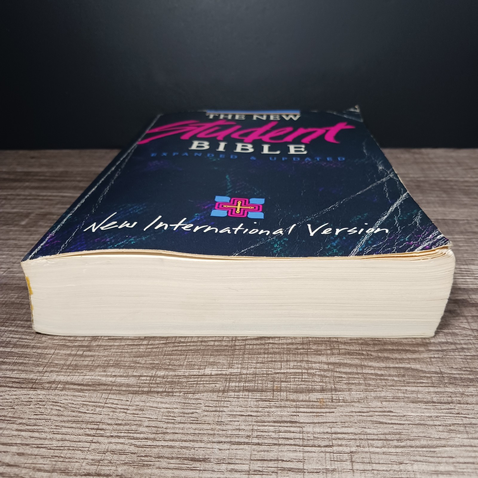 The New Student Bible International Version Expanded Updated Zondervan Paperback