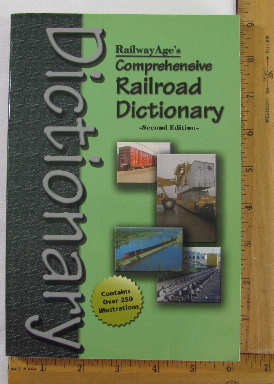 Railway Age’s Comprehensive Railroad Dictionary Paperback 282 Pages in VG+ Cond.