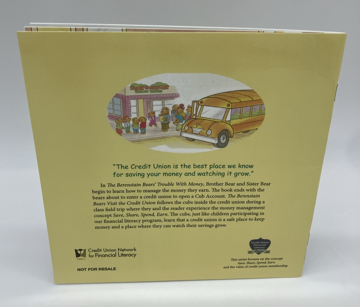 RARE COLLECTIBLE The Berenstain Bears Visit the Credit Union PB Paperback Book