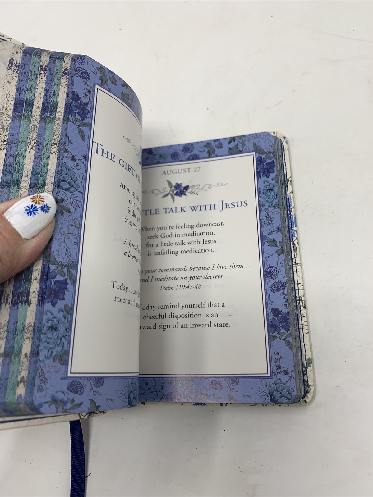 One-Min Devotions From the Heart Lux-Leather – Leather Bound – GOOD