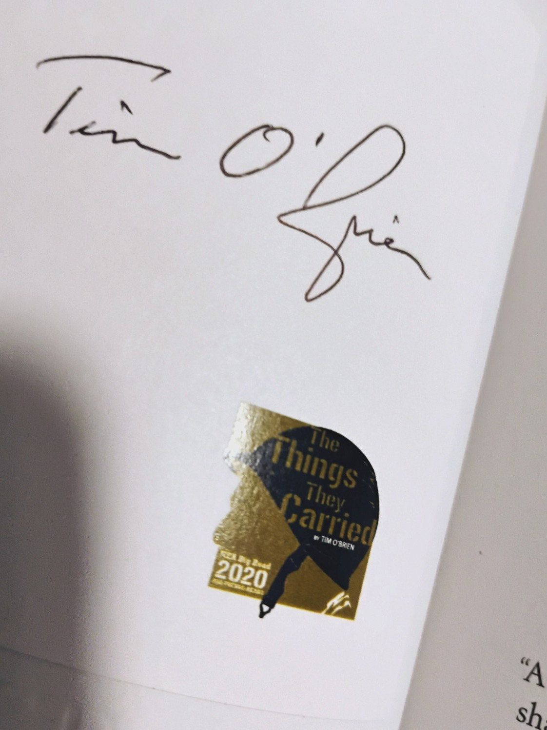 THE THINGS THEY CARRIED by TIM O’BRIEN – SIGNED! – PAPERBACK EDITION
