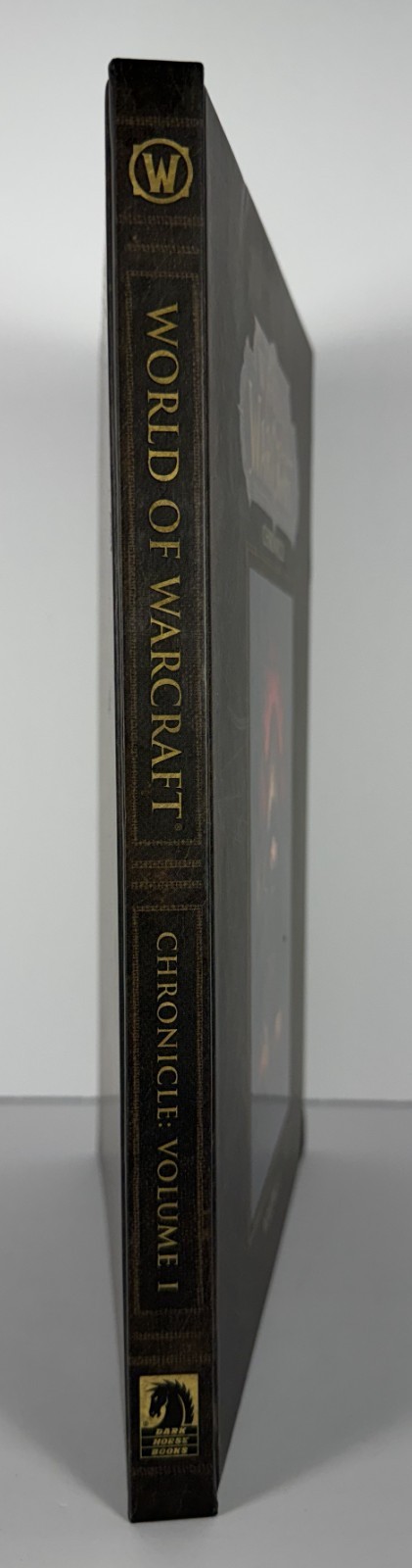 World of Warcraft Chronicle Volume 1 Hardcover Book 2016 Blizzard Entertainment