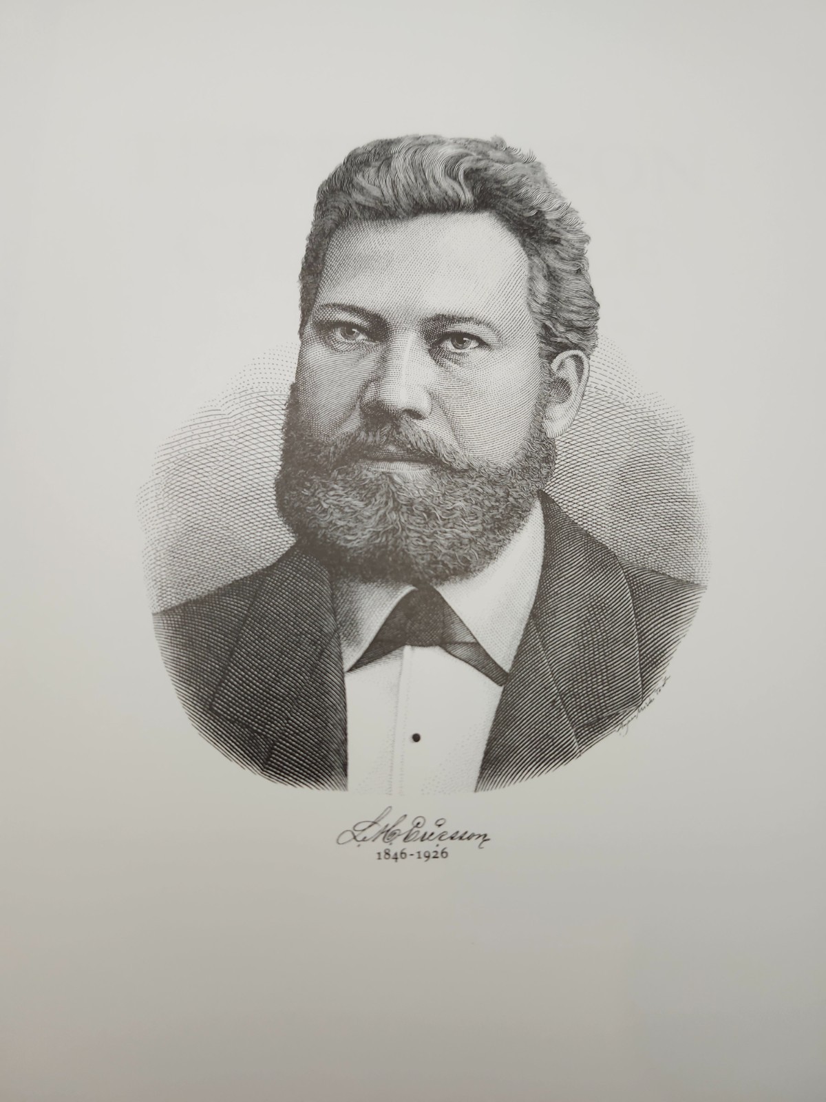 The Ericsson Chronicle: 125 Years in Telecommunications by John Meurling HCDJ
