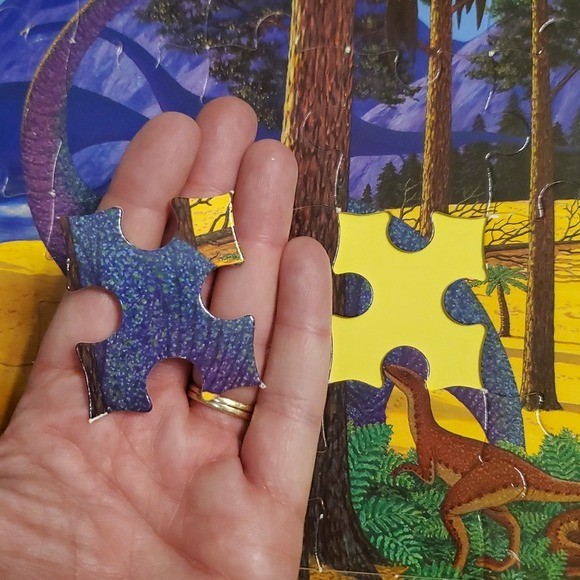 Jigsaw Dinosaurs Puzzle Book
