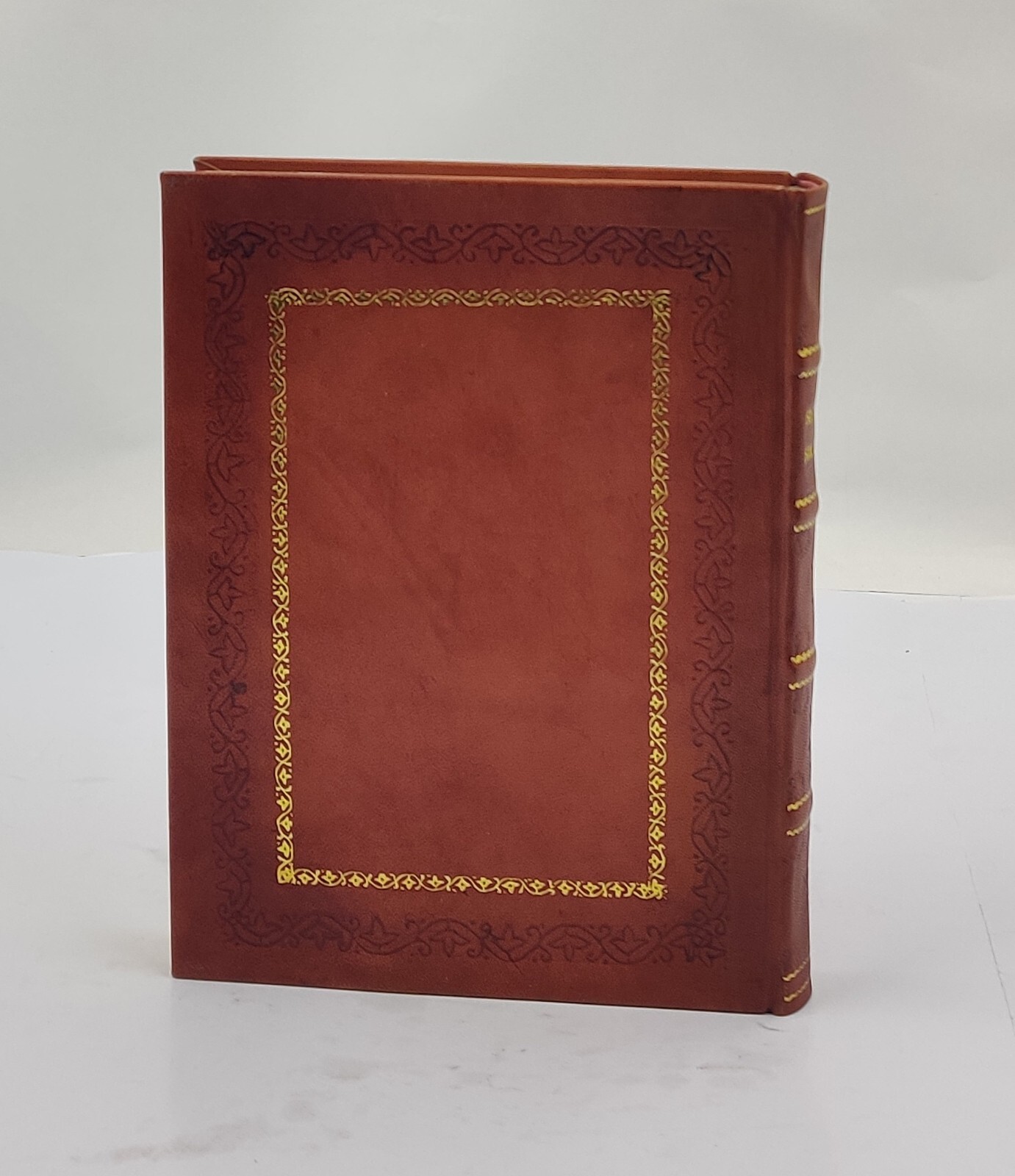 50 STATES, 5,000 IDEAS by Joe Yogerst [PREMIUM LEATHER BOUND]