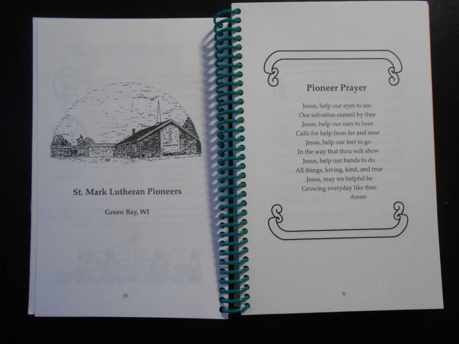 St. Mark Lutheran Pioneer Cook Book  October 1998 Green Bay Wisconsin  198 pages