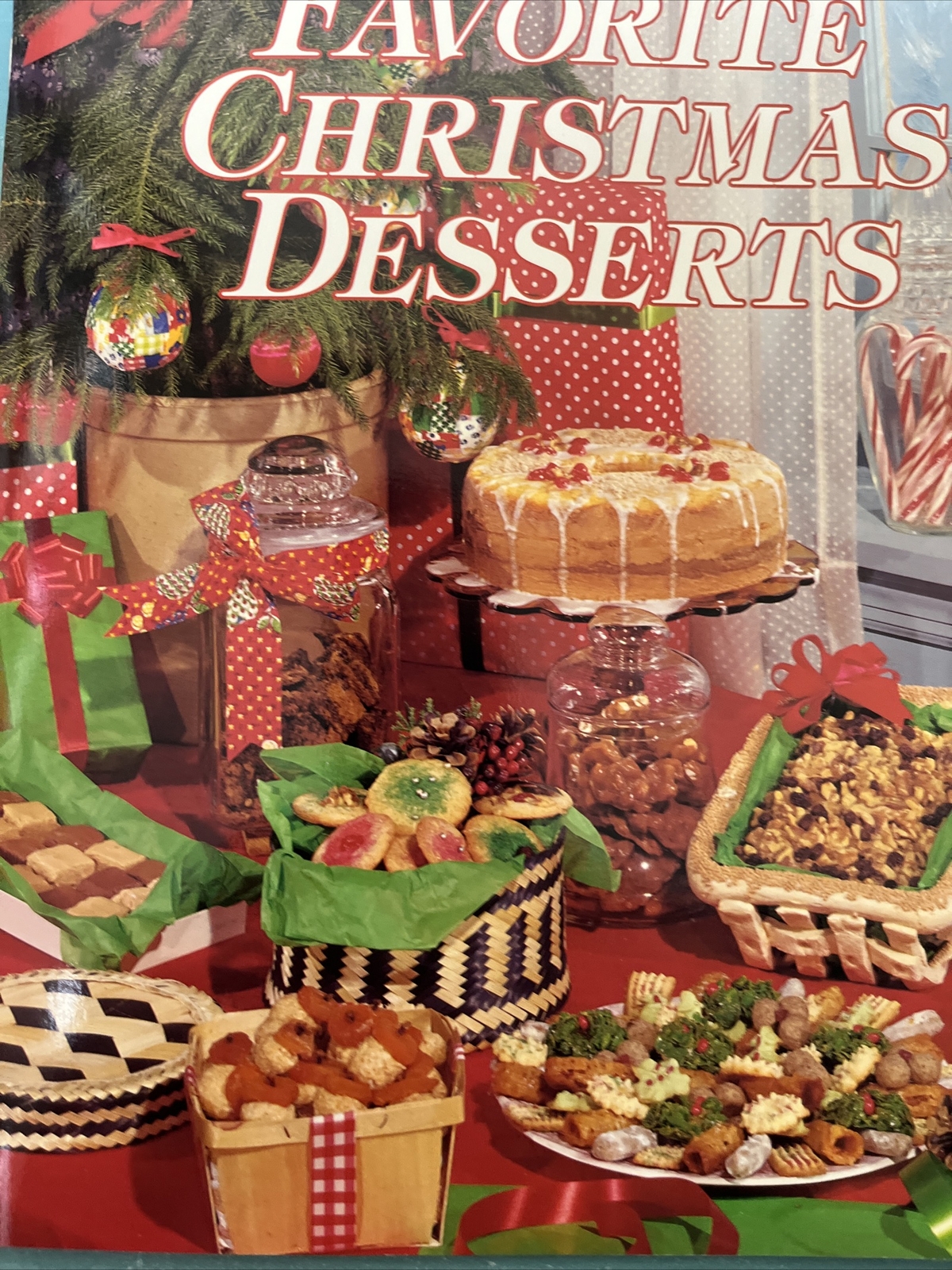 VTG Cookbook – Ideals Favorite Christmas Desserts Book Copyright 1994