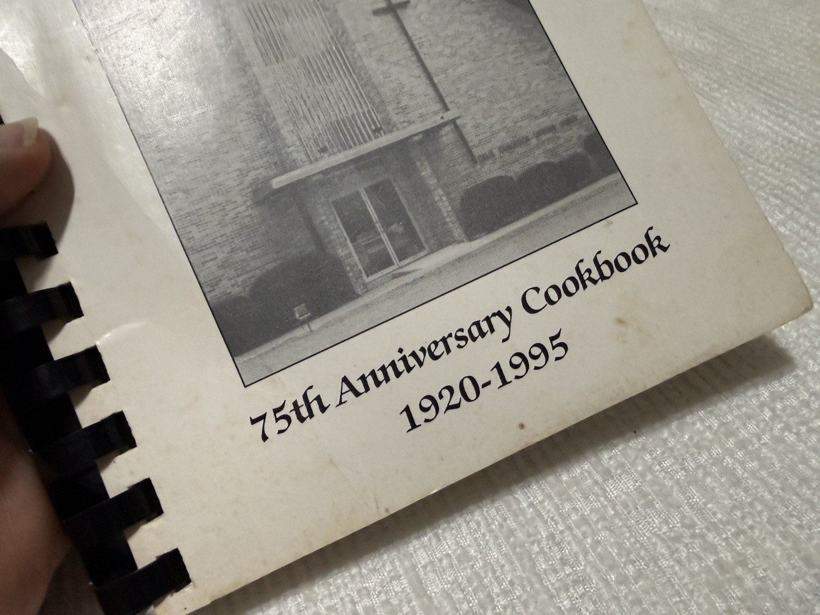 Vtg. 1995 ”GRACE LUTHERAN CHURCH”-Indianapolis, IN.-75th Anniversary Cookbook