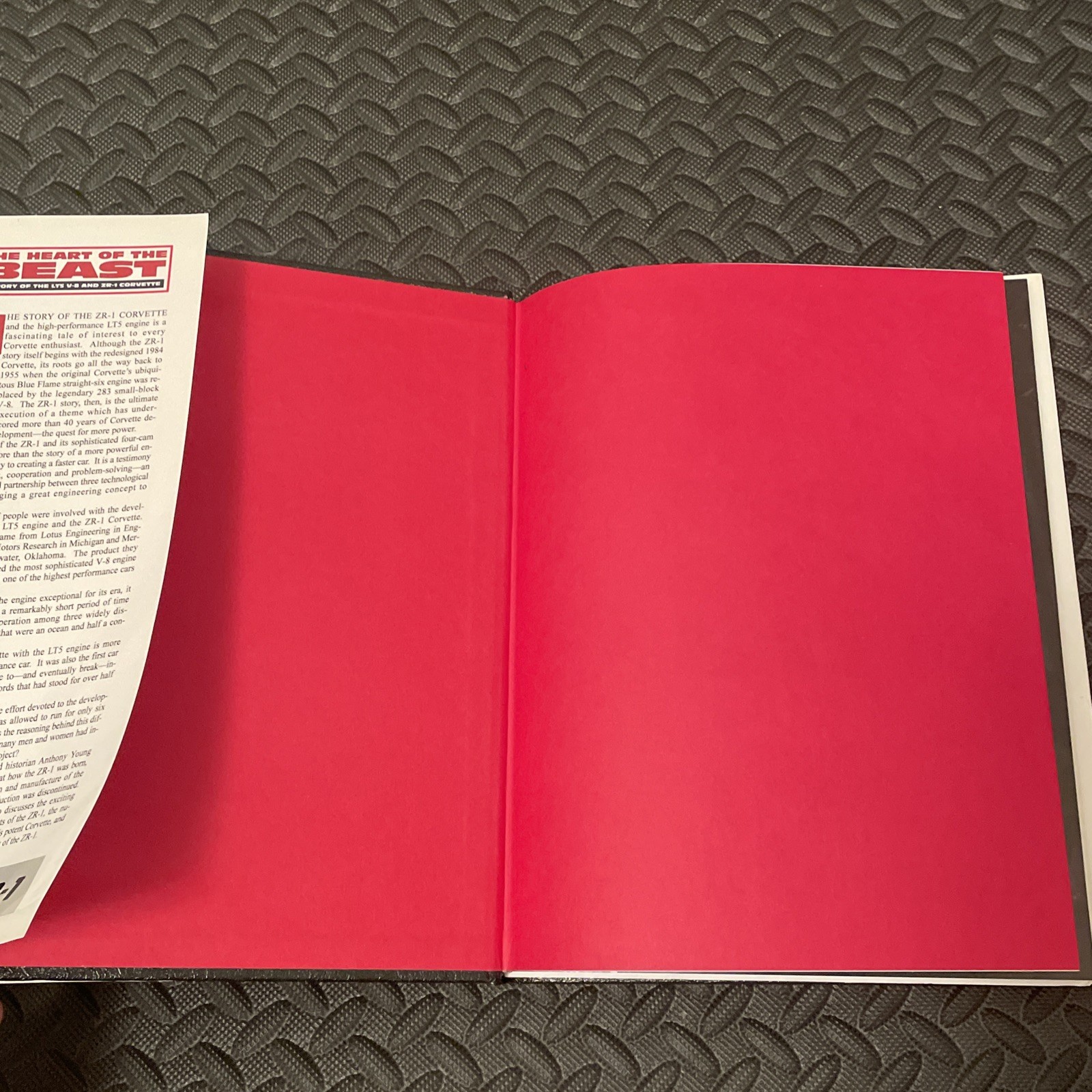 The Heart of the Beast History of the LT5 V8 & ZR-1 Corvette by Anthony Young HC