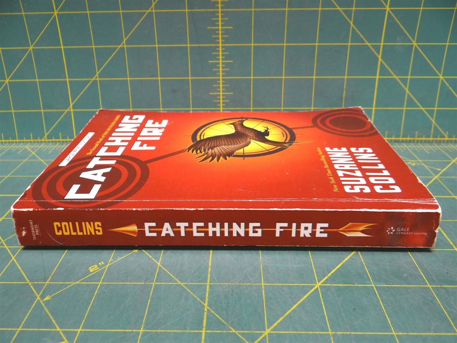 Catching Fire Suzanne Collins 2012 Hunger Games Book 2 Large Print Paperback