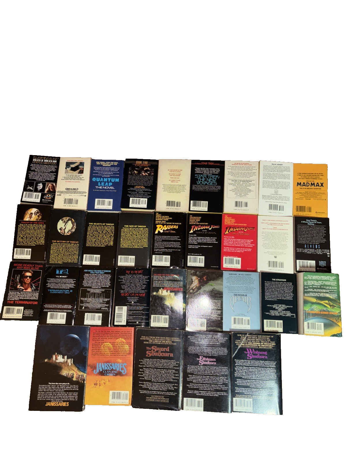 Mixed Lot of 32 PBs SCI-FI, Fantasy, Adventure, Novelization, Gremlins, VTG GOOD