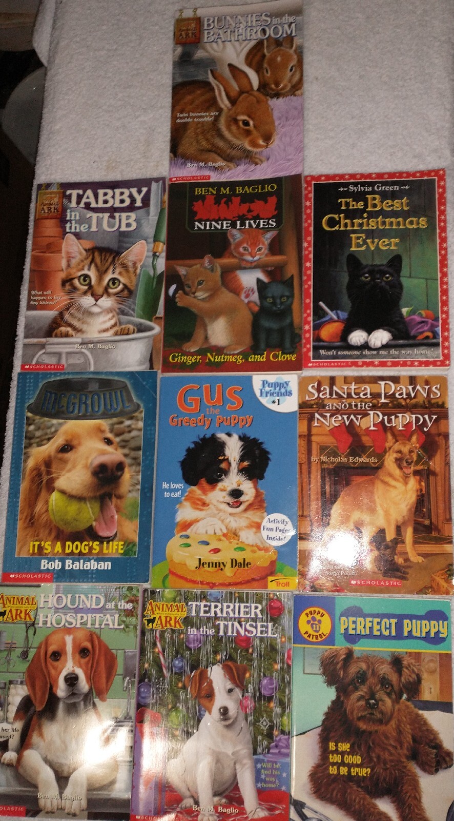 Lot Of 10 Animals Dogs Cats Bunnies Kittens Puppies Kids Chapter Books