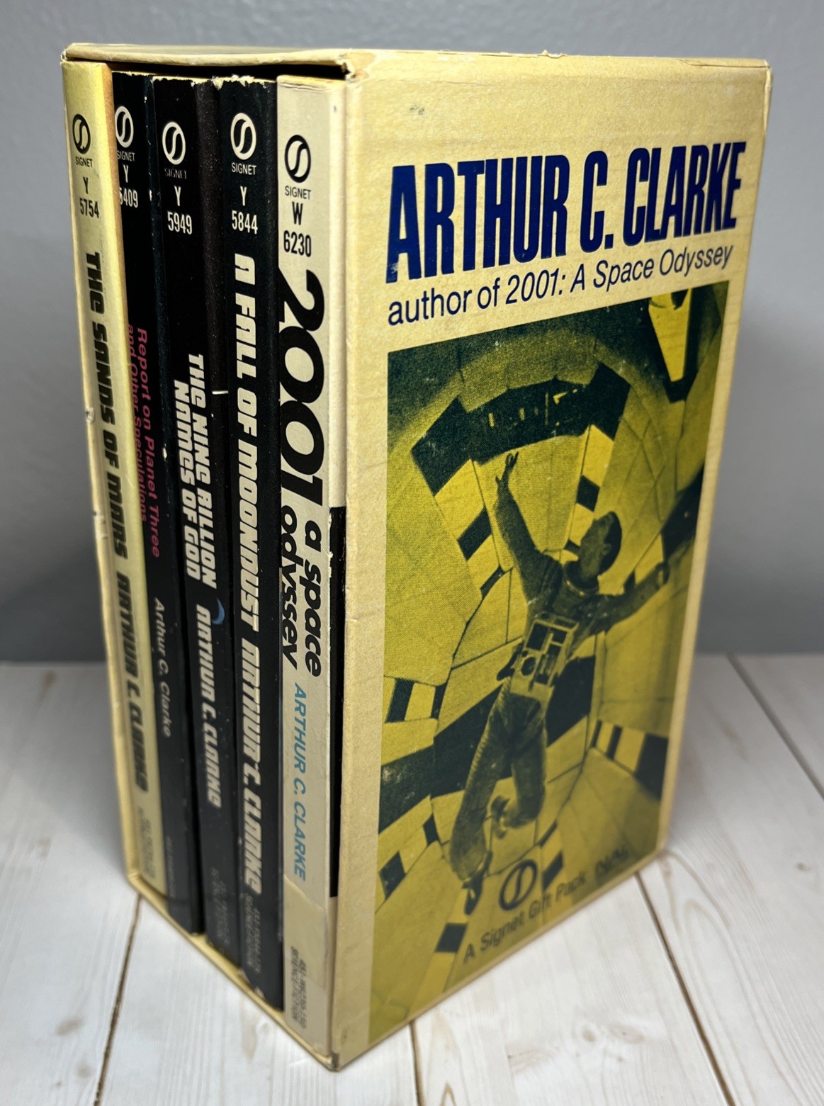 Arthur C. Clarke 2001 A Space Odyssey Signet Gift Pack Paperback Book Set – Rare